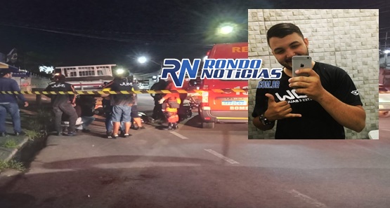 Motoboy colide em alta velocidade com caminhão parado e morre na hora