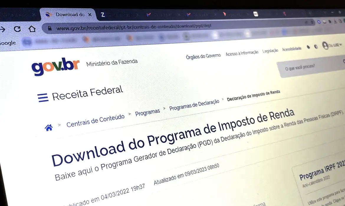 Receita paga hoje restituições de lote residual do Imposto de Renda
