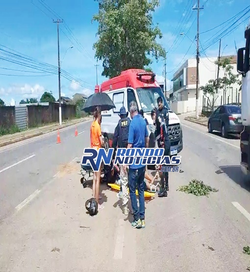 Motociclista fica gravemente ferido após bater em caminhonete 