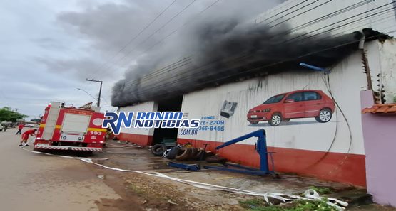 Oficina de injeção eletrônica pega fogo na Três e Meio em Porto Velho