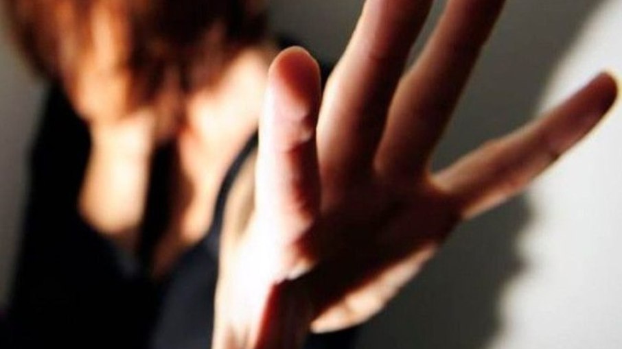 Brasil bate recorde de violência contra mulheres em 2024; números são alarmantes
