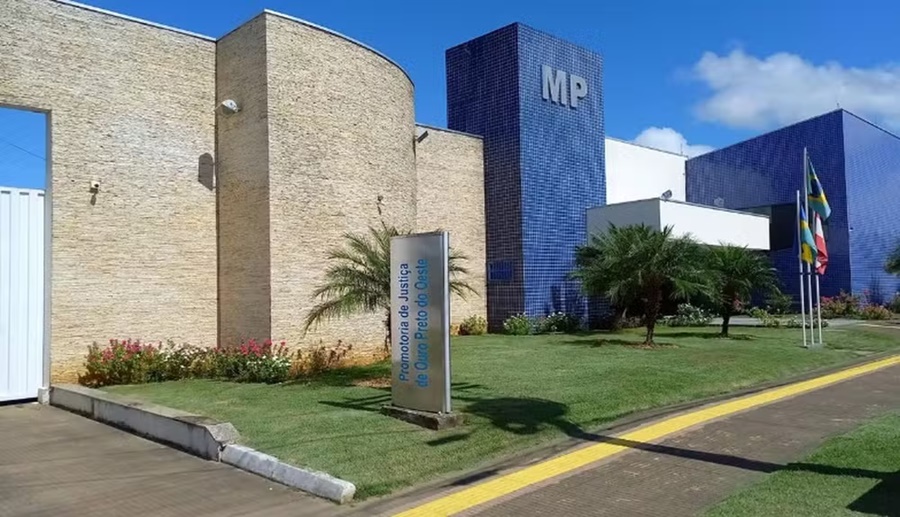 Ex-prefeito e ex-servidores são alvos de ação por venda ilegal de imóveis públicos em RO