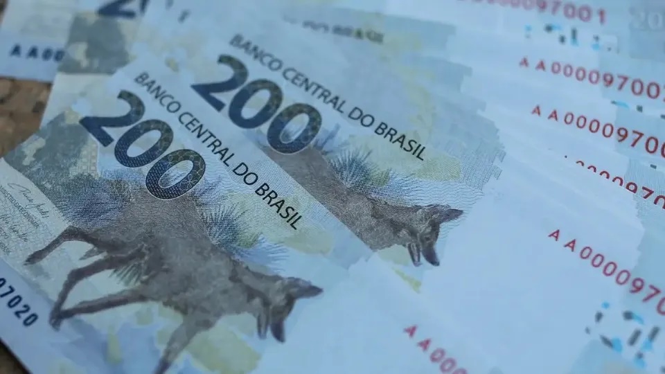 Ipea: mais ricos deveriam pagar 14% para igualar à classe média