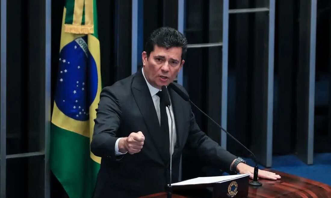 Sérgio Moro chama Lula de "hipócrita" por veto ao crescimento da Câmara
