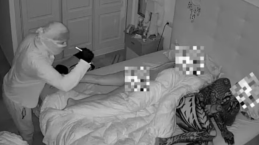 Ladrão invade casa e fica observando mulher nua por 30 minutos: "Aterrorizante"
