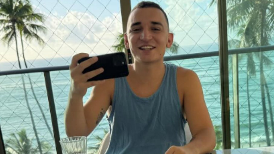 Cantor João Gomes revela a doença que o obrigou a parar de beber: "Coisas ruins"

