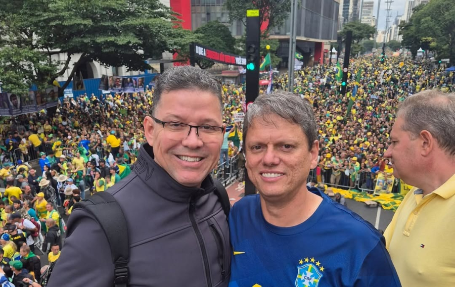 Possível prisão de Bolsonaro fortalece União Brasil na corrida eleitoral em Rondônia