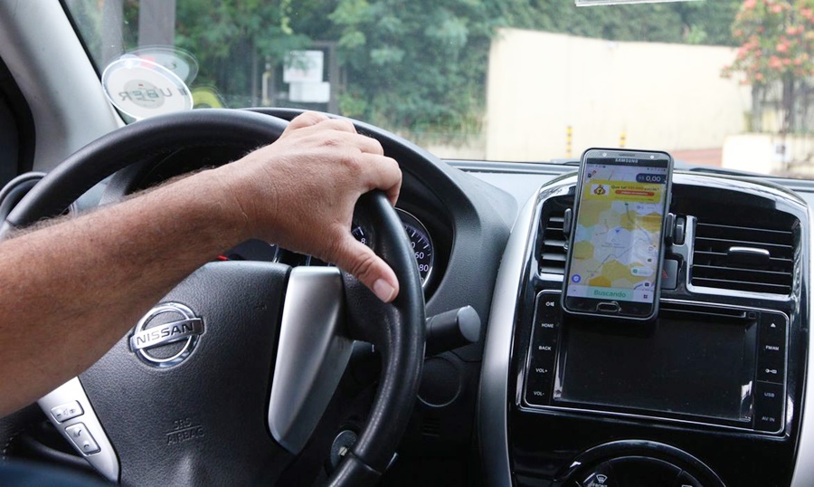 Sancionada Lei do crédito consignado para CLT, incluindo motoristas de app
