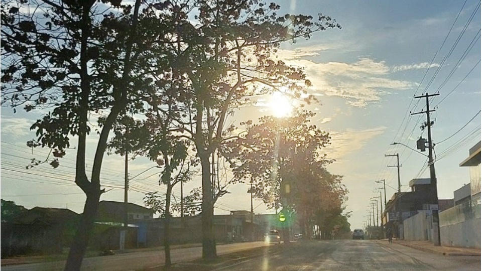 Sol escaldante e ar seco marcam o sábado em Rondônia com calor de até 37°C