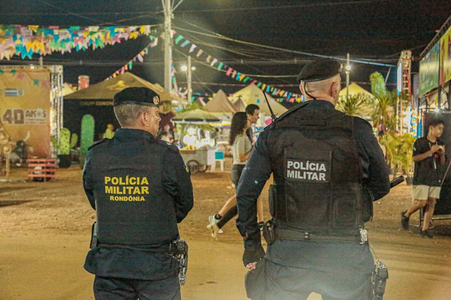 Governo de RO fortalece segurança com policiamento no Arraial Flor do Maracujá, em Porto Velho