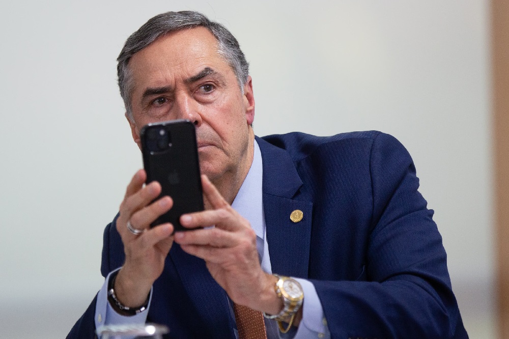Família de Barroso tem imóvel de R$ 22 milhões sob risco de sanção nos Estados Unidos
