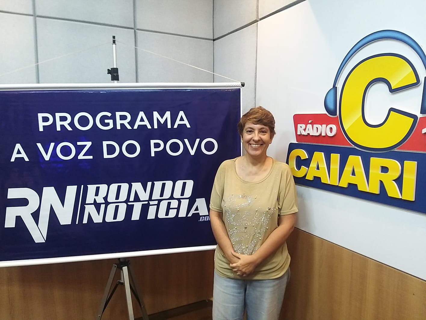 "O influenciador digital é um comerciante", diz professora Isabela Cury