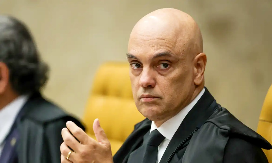 Moraes compara atos de Eduardo Bolsonaro nos EUA a tentativa de golpe