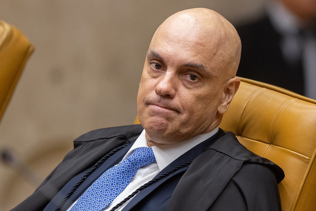 Oposição consegue 41 assinaturas e vai pedir impeachment de Alexandre de Moraes
