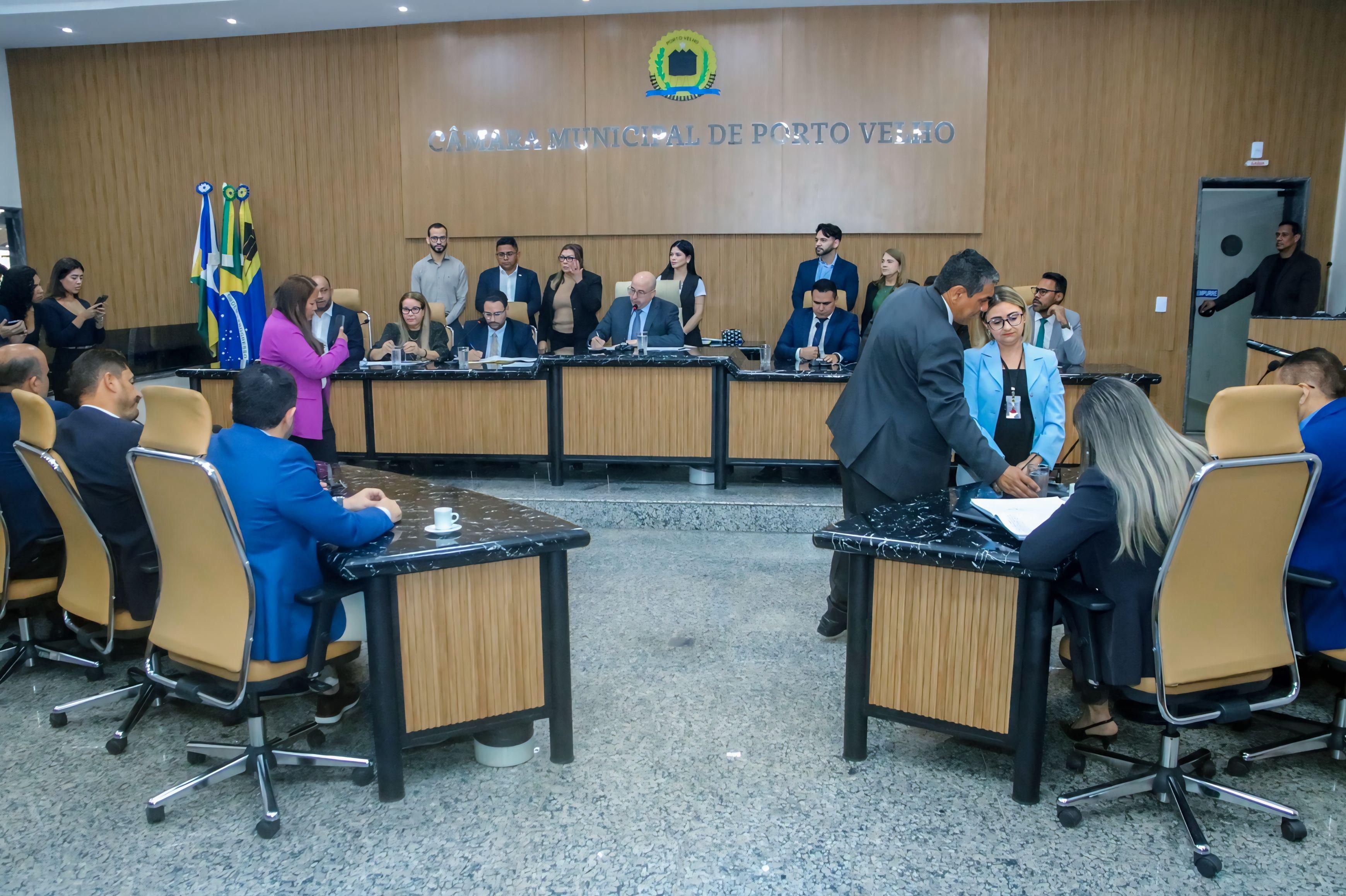 Vereador requer Bíblia como patrimônio cultural de Porto Velho