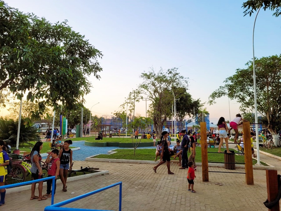 Distrito de Vista Alegre do Abunã recebe do governo de RO praça totalmente revitalizada