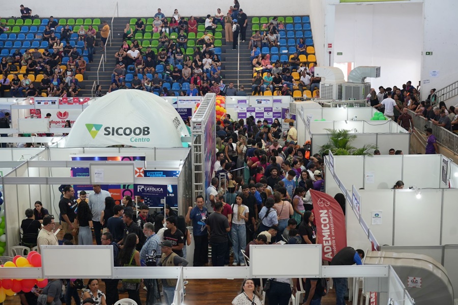 Parceria entre Prefeitura e empresas garante vagas e oportunidades para todos os públicos