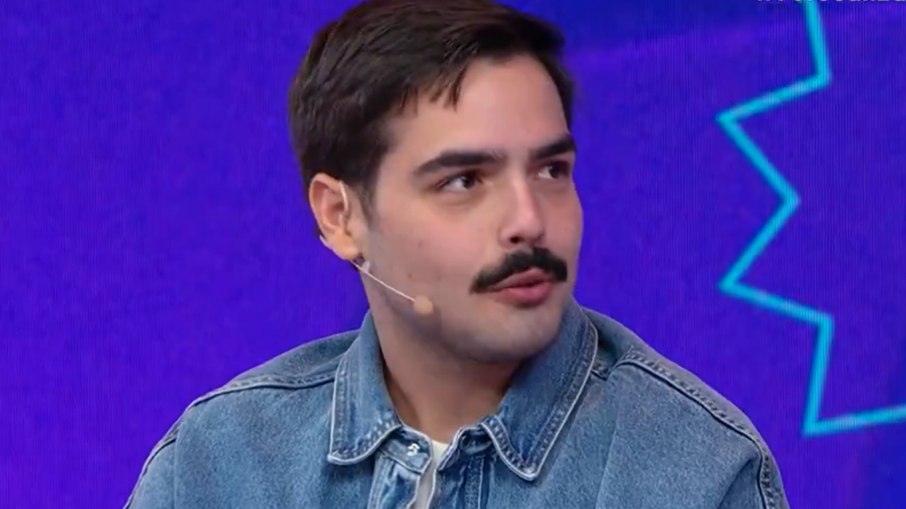 Apresentador  João Silva fala sobre programa no SBT e evita falar de Faustão
