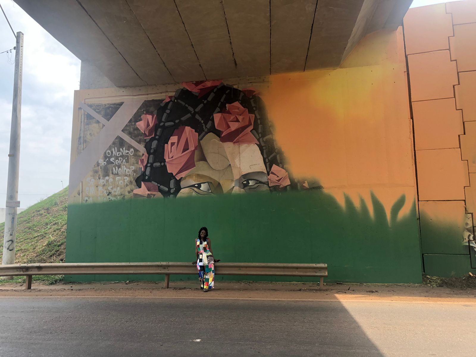DNIT apaga homenagem à Bailarina da Praça e indigna artistas de rua