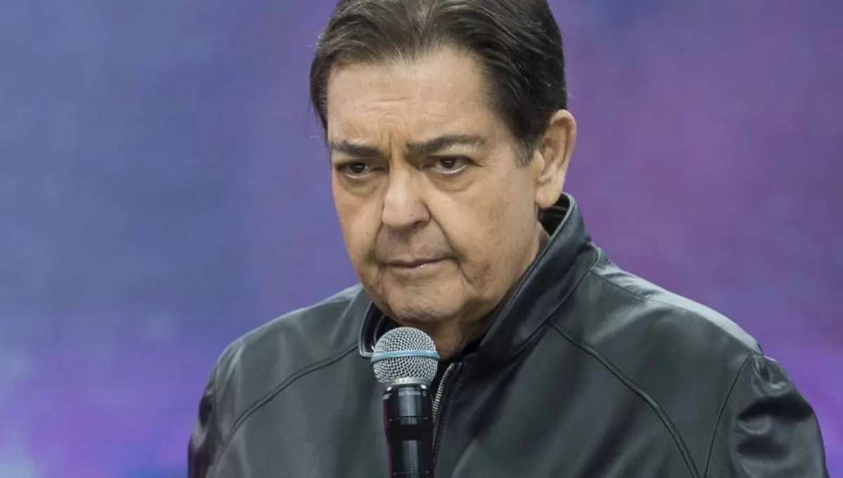 Apresentador Faustão deixa UTI e apresenta evolução após transplantes, aponta boletim
