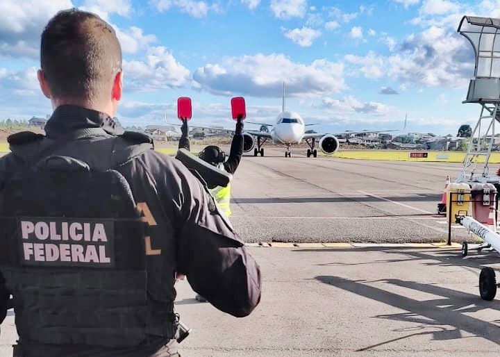 Polícia Federal  prende foragido da Justiça ao desembarcar em Porto Velho