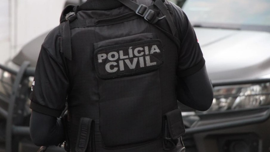 Trio é preso por fraudes em cartões de crédito de R$ 1 milhão contra a Casas Bahia
