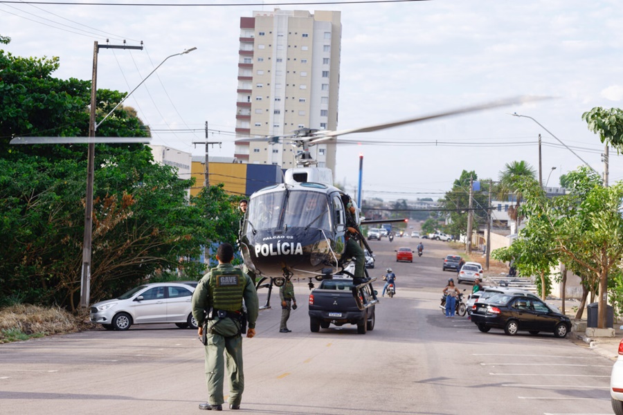 Polícia cumpriu 31 mandados de prisão durante operação contra facção
