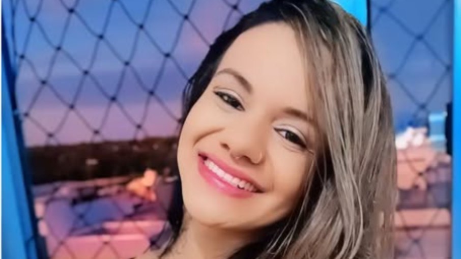 Mulher espancada com 61 socos recebe medalha em formatura: “Sinto-me muito honrada"

