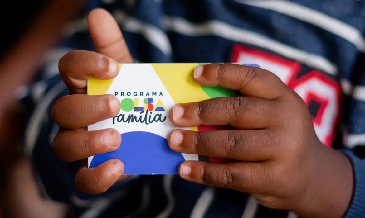 Caixa paga Bolsa Família a beneficiários com NIS de final 6
