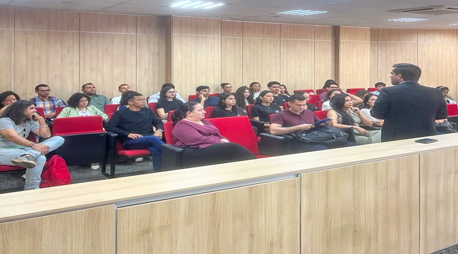 ALE/RO lança projeto Assembleia Cidadã com visita piloto de estudantes da UNIR