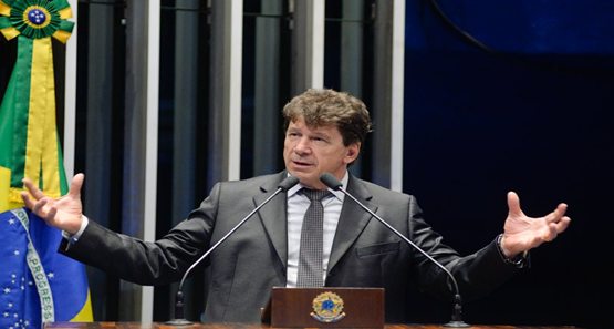 Julgamento que poderia beneficiar Ivo Cassol fica fora da pauta