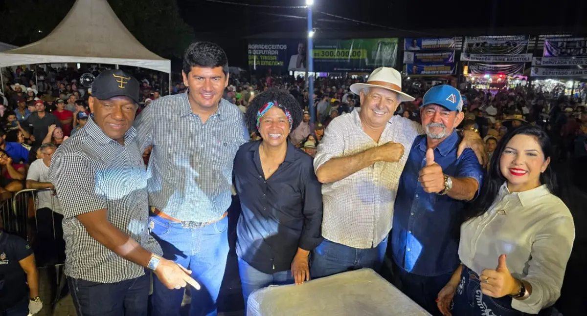 Deputada Sílvia Cristina participa mais um ano da Festa do Leite em Nova Mamoré
