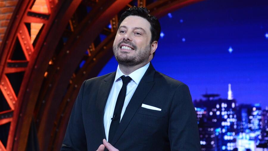 “The Noite” com Danilo Gentili conquista liderança e vence a Globo em 11 estados

