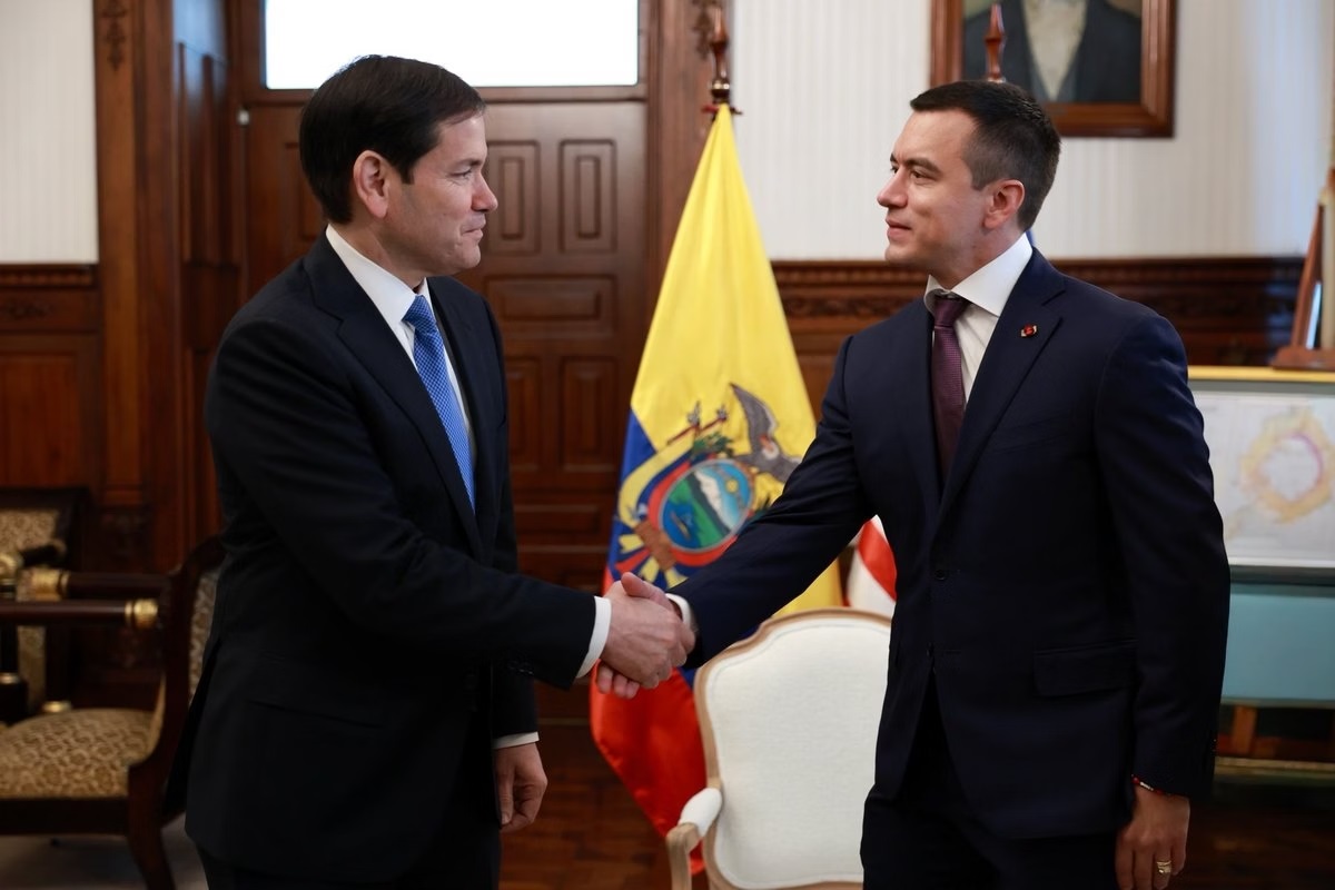 Equador dá “carta branca” para EUA agir no país contra cartéis e organizações terroristas
