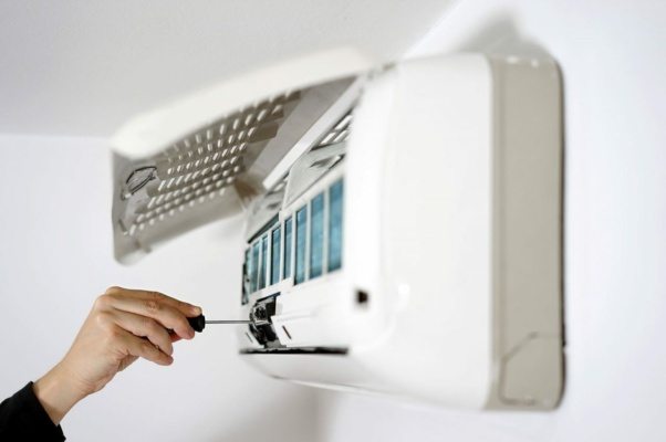 Réu utiliza peso do próprio corpo para furtar e juíza afasta qualificadora
