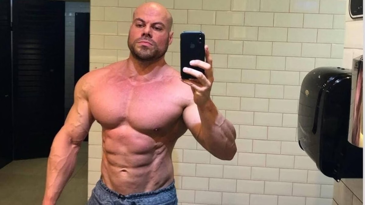 Briga de casal termina com personal trainer morto a facadas pela própria esposa
