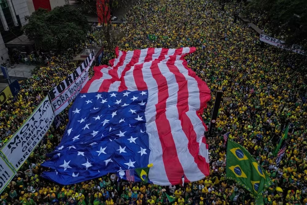 Saiba como a imprensa mundial viu as manifestações de 7 de setembro pela anistia