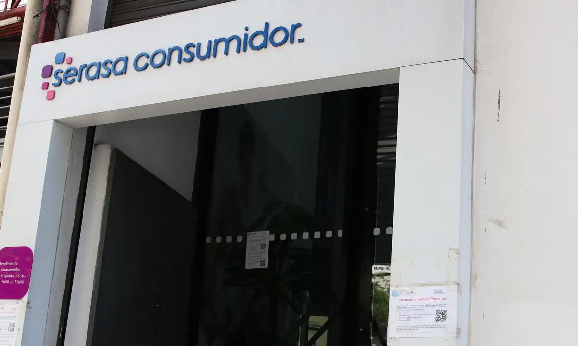 Serasa abre dia de negociação de dívidas com descontos de até  99%
