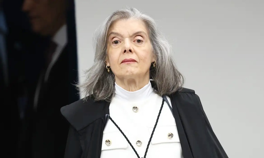 STF retoma julgamento de Bolsonaro; Cármen Lúcia vota