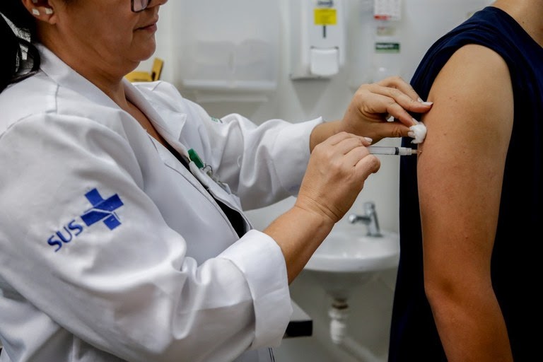 Vacinação contra HPV é prorrogada até 12/12 para adolescentes de 15 a 19 anos