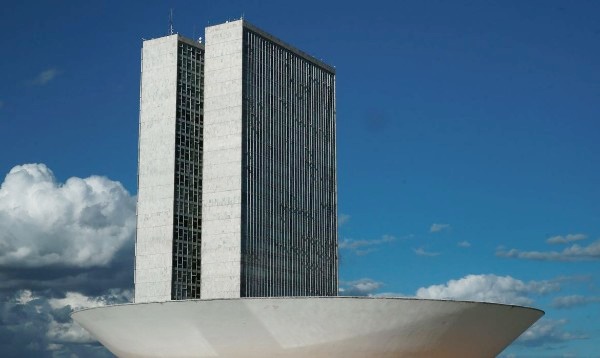 Câmara dos Deputados autoriza a realização de concurso público