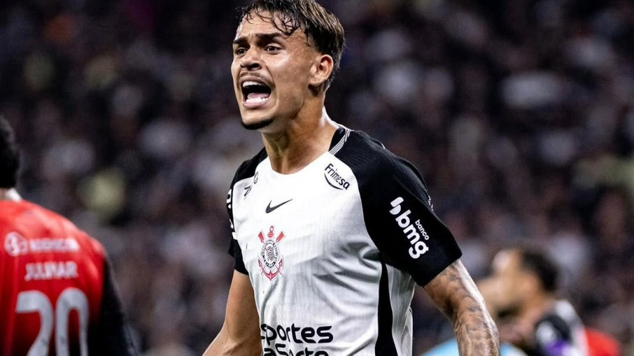 João Pedro Tchoca destaca trabalho de Dorival com jovens no Timão
