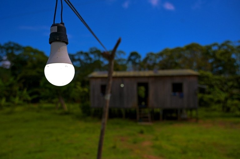 Deputado Alan Queiroz solicita prorrogação do “Programa Luz para Todos” no estado de Rondônia
