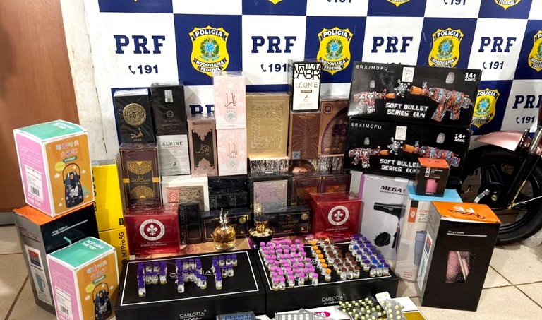 PRF prende dupla com mercadorias e medicamentos contrabandeados em Ariquemes