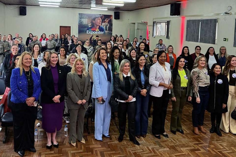  Lebrinha participa de encontro nacional sobre enfrentamento à violência contra a mulher
