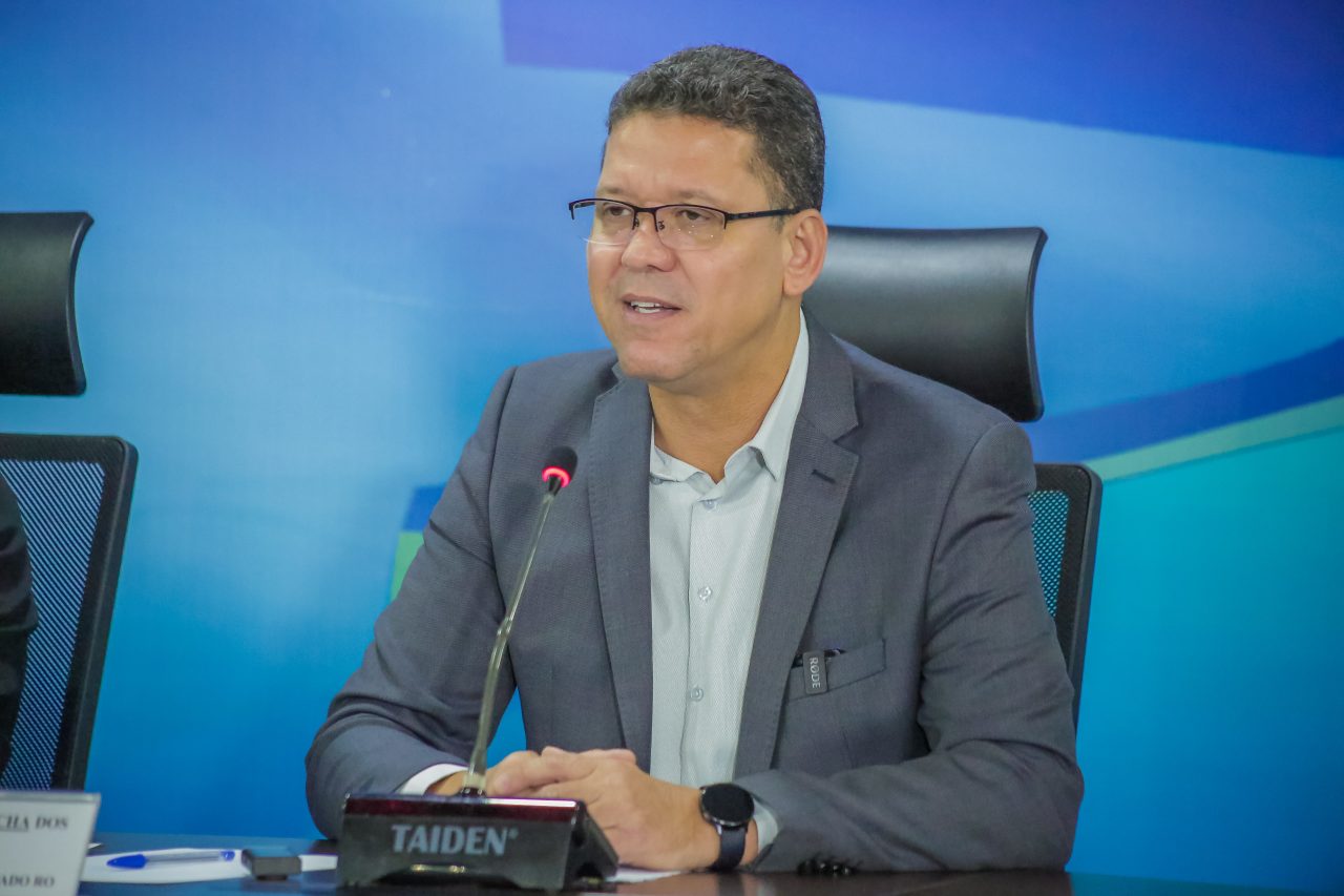 Com mandato no fim, Marcos Rocha é atacado de todos os lados