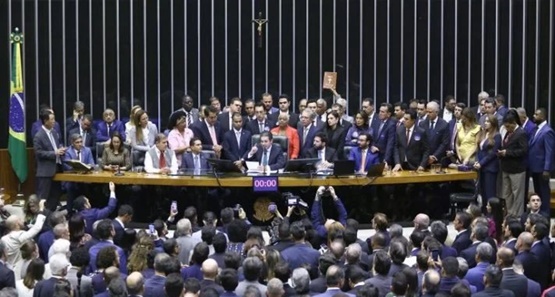 Bancada de RO vota em peso a favor da anistia aos presos pelo 8 de Janeiro