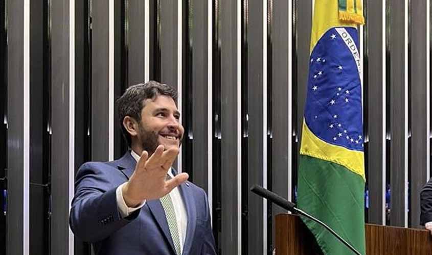 Maurício Carvalho diz “sim” para que eleitor não saiba voto de deputados