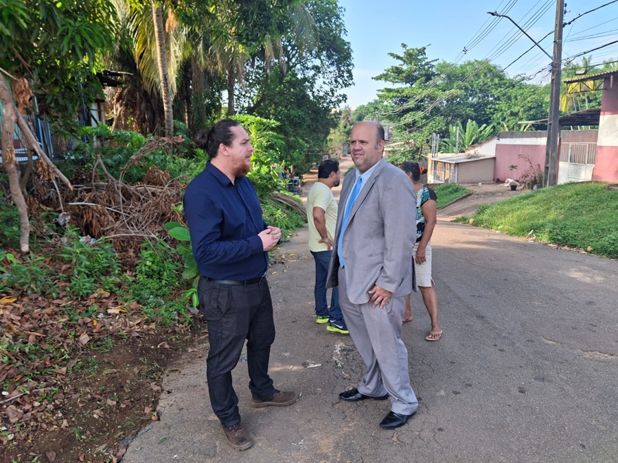 Vereador Dr. Júnior Queiroz acompanha execução de pedido de providência no bairro Areal