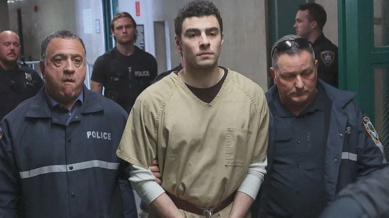 Entenda por que acusações de terrorismo contra Luigi Mangione fracassaram
